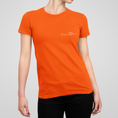 Load image into Gallery viewer, Tee Shirt Orange Tu as Un Coeur en Or
